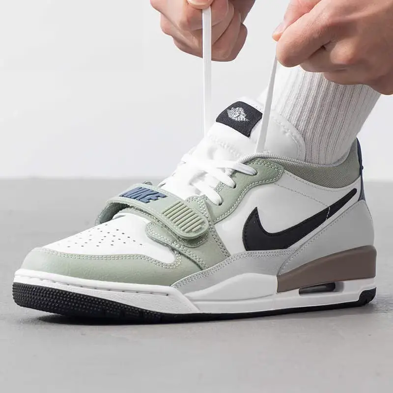 Alternative view of Giày Nike Air Jordan Legacy 312 ‘Sail Green Blue’ HV5970-101