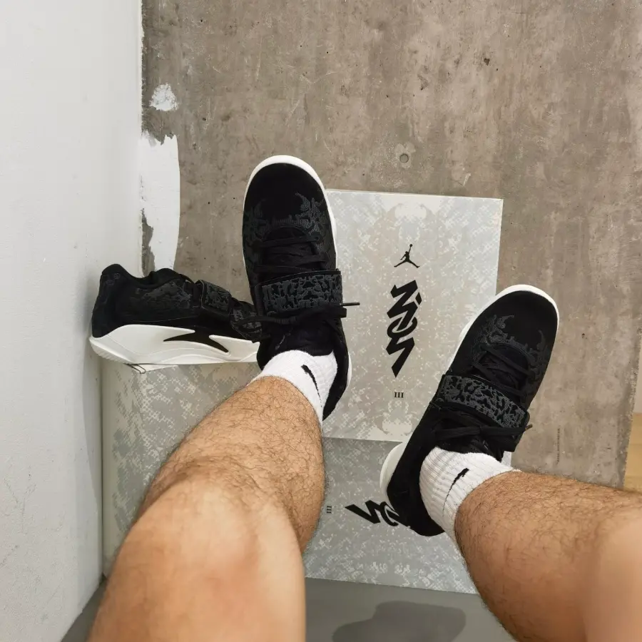 Giày Nike Air Jordan Zion 3 M.U.D. SE ‘Black Dark’ FN1714-002 - Ảnh 4