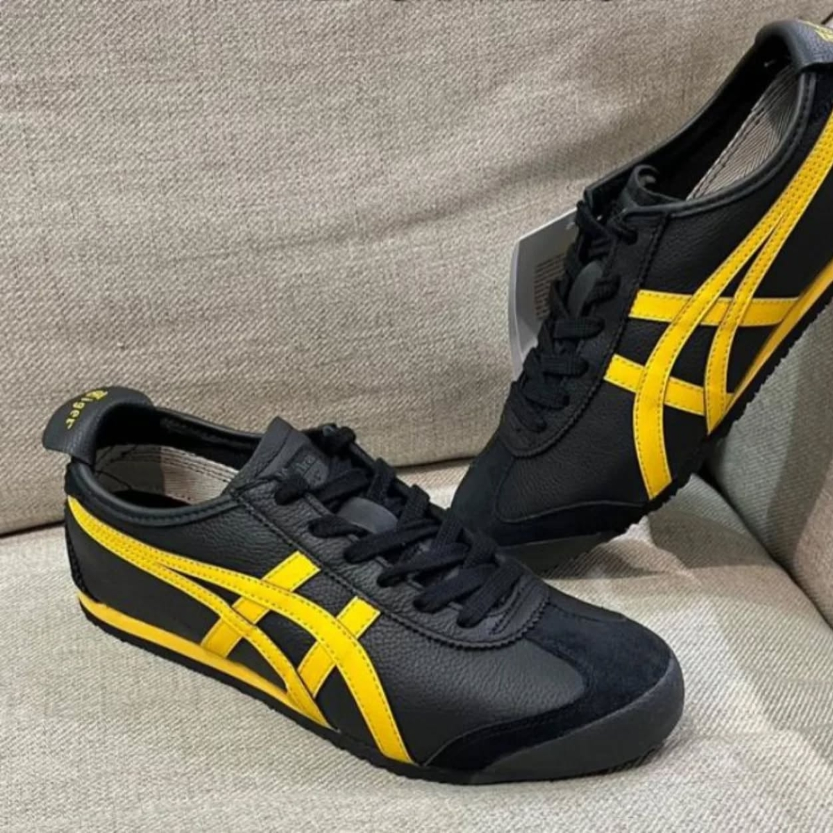 Giày Onitsuka Tiger Mexico 66 ‘Black Yellow’ 1183A201-003 - Ảnh 3