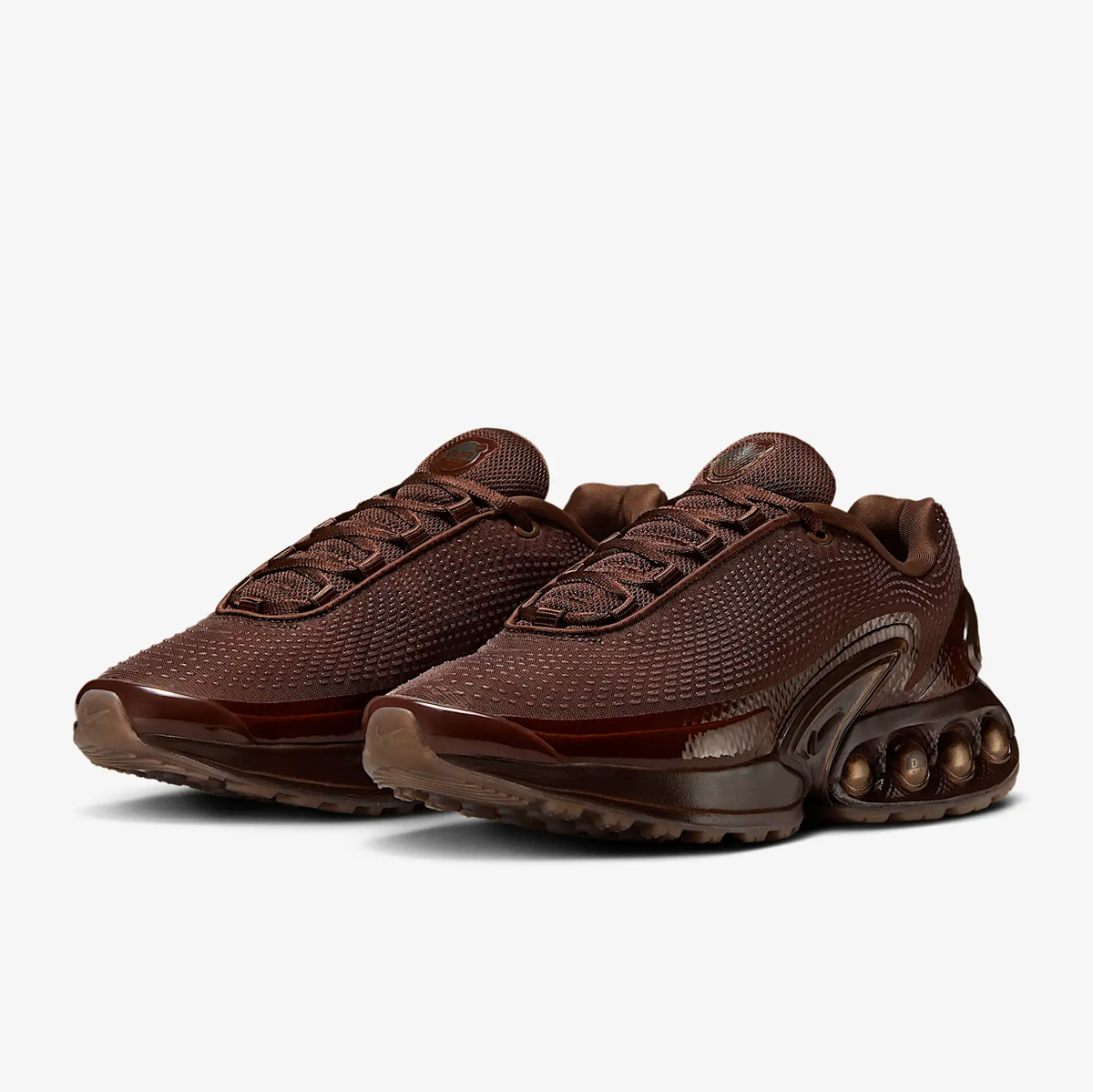 Giày Nike Air Max DN x Isamaya Ffrench ‘Chocolate’ HQ3837-200 - Ảnh 4