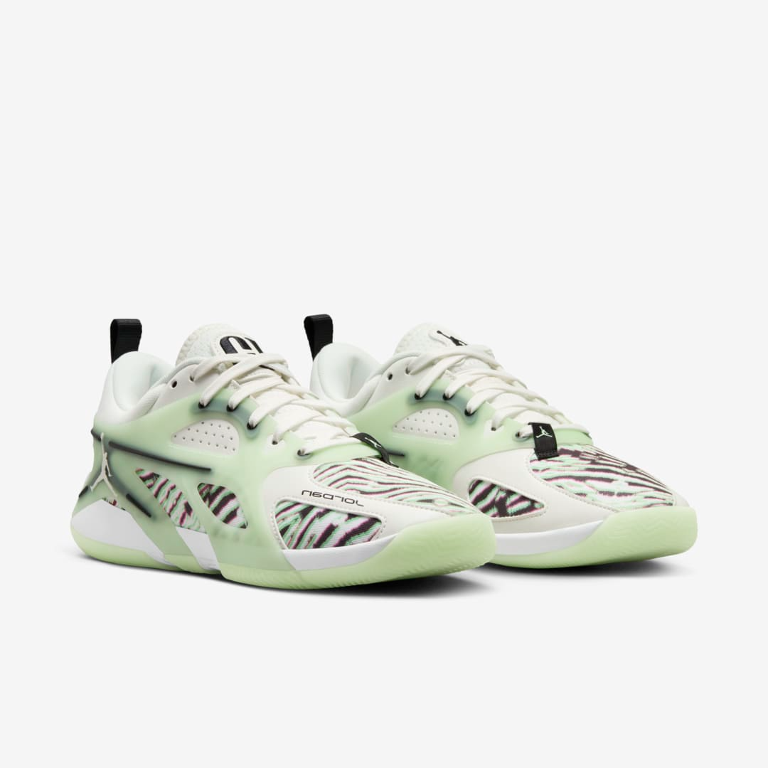 Alternative view of Giày Nike Air Jordan Heir 1.0 ‘Sail Vapor Green’ FZ2473-100