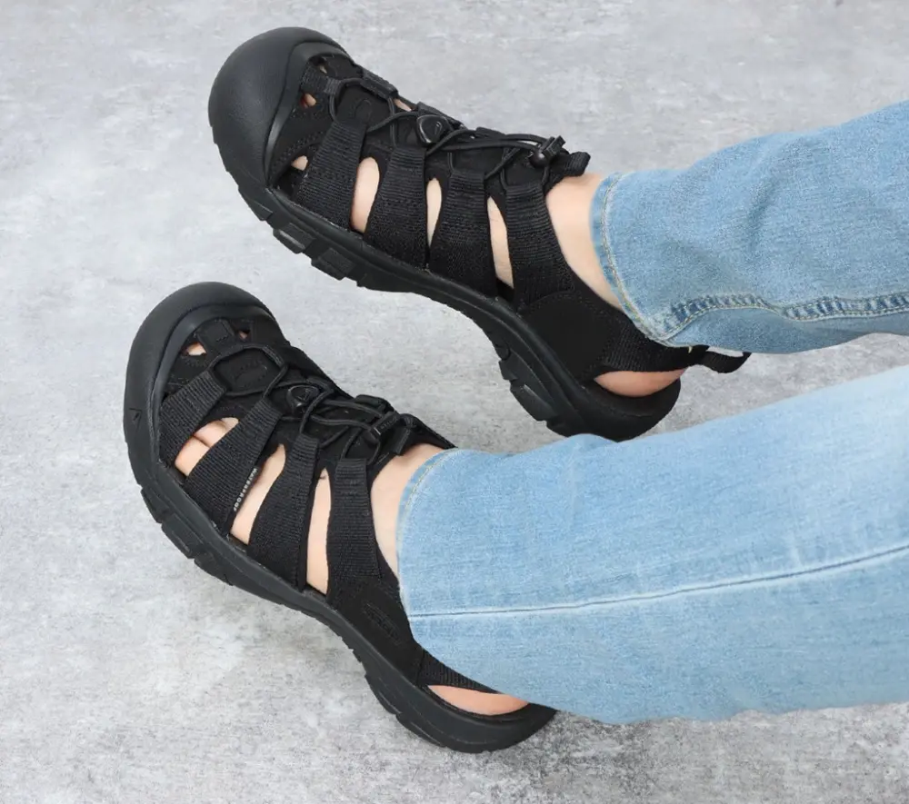 Dép Keen Newport H2 ‘Triple Black’ 1022258 - Ảnh 3
