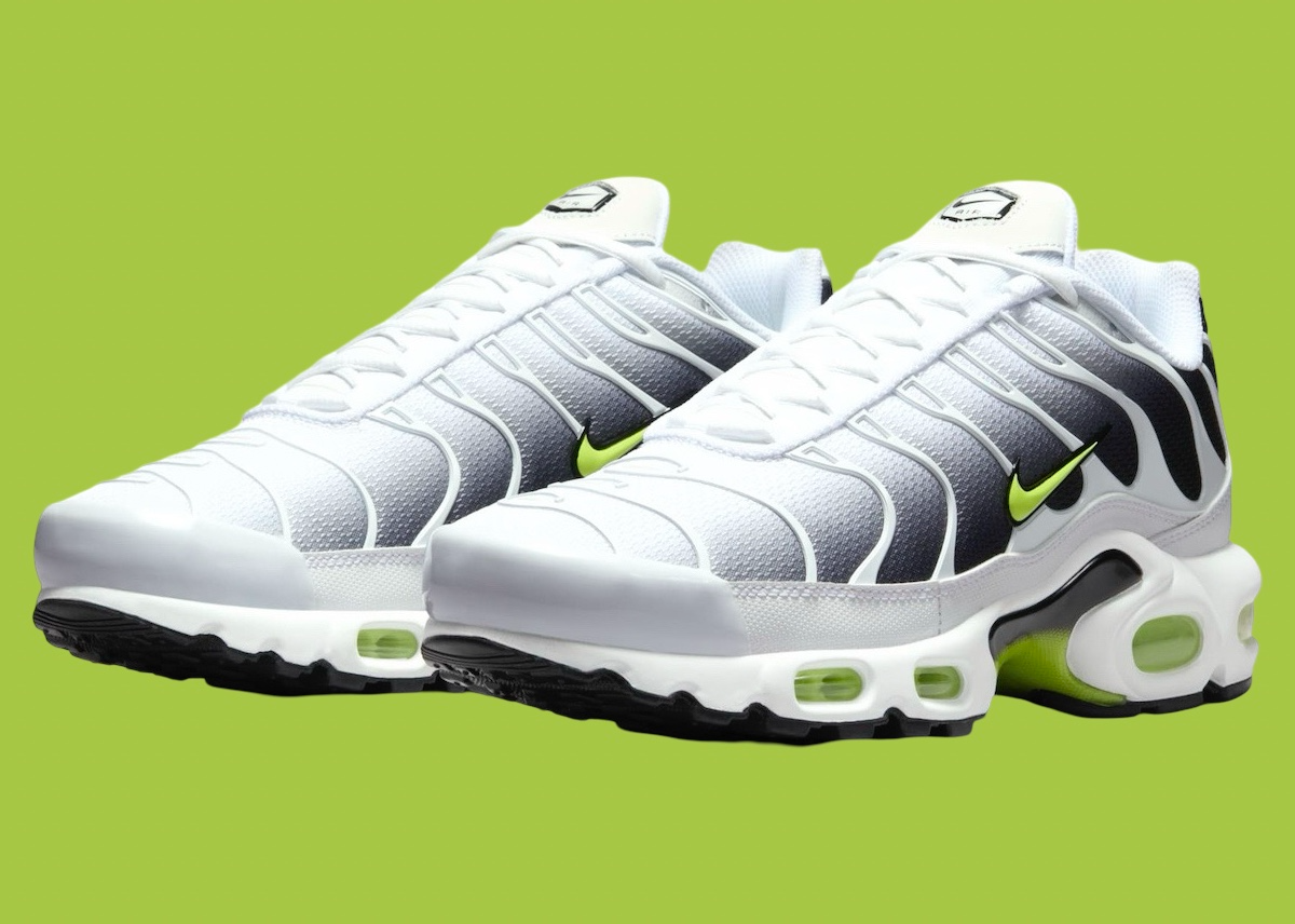 Alternative view of Giày Nike Air Max Plus ‘Shark Attack’ HQ3824-001