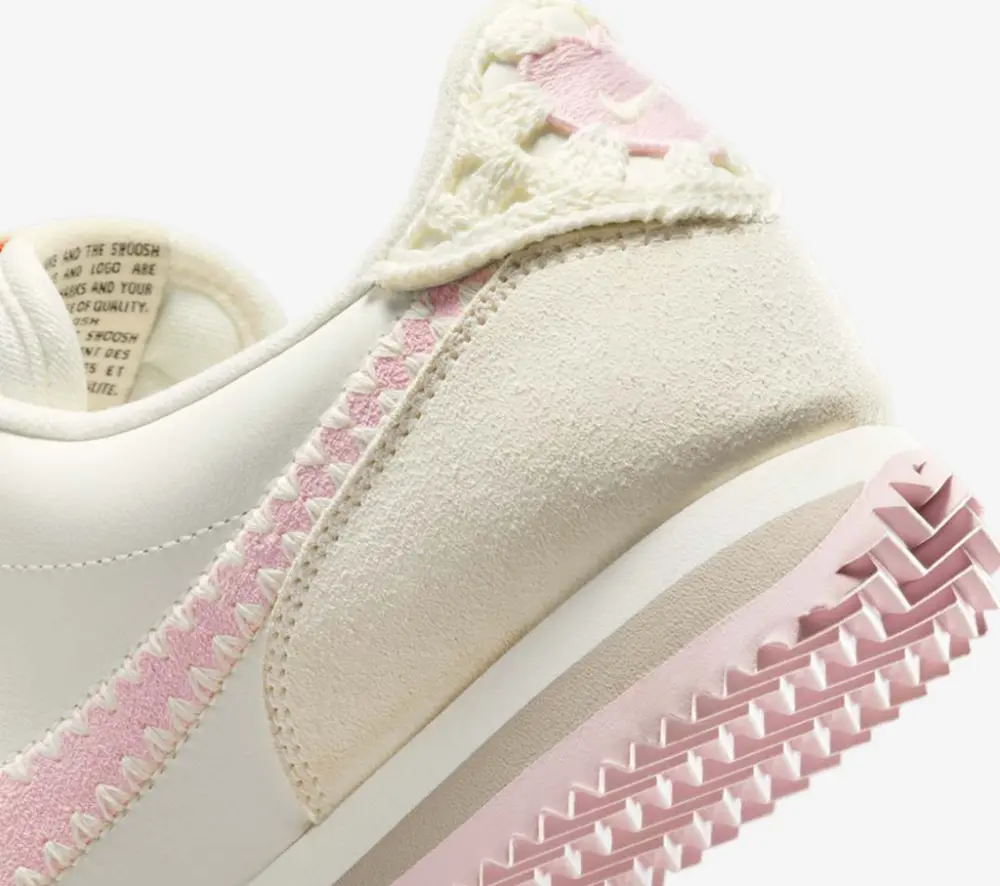 Alternative view of Giày Nike Cortez ‘Valentine’s Day’ 2025′ HV6012-161
