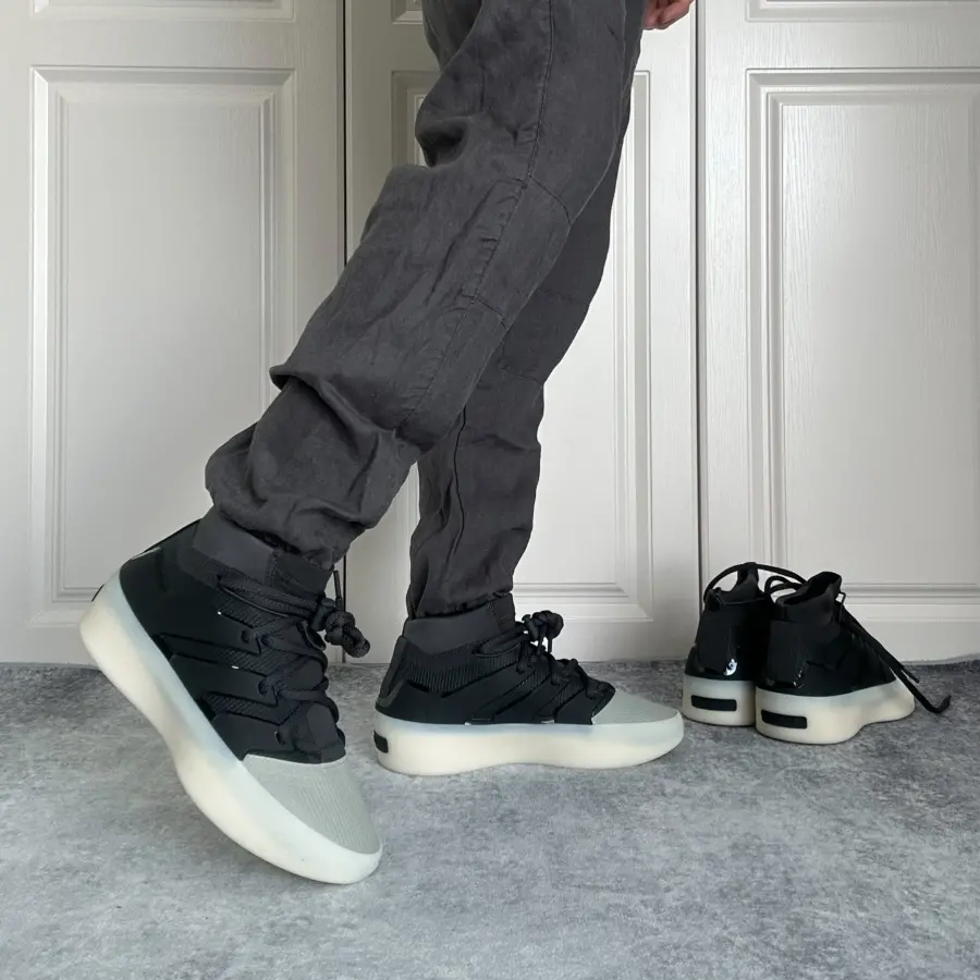 Giày Adidas Fear Of God Athletics ‘Carbon Sesame’ IE6179 - Ảnh 5