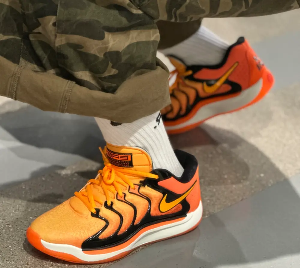 Alternative view of Giày Nike KD 17 ‘Slim Reaper’ FJ9488-800