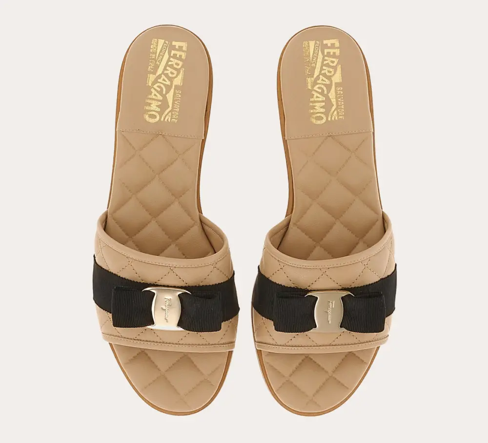 Alternative view of Dép Salvatore Ferragamo Quilted Slide Vara Bow ‘Cookie’ 01D474-754668
