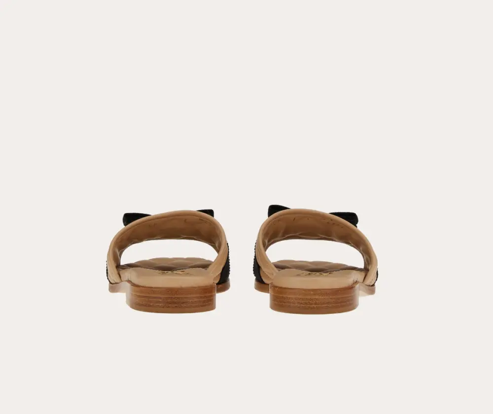 Dép Salvatore Ferragamo Quilted Slide Vara Bow ‘Cookie’ 01D474-754668 - Ảnh 3