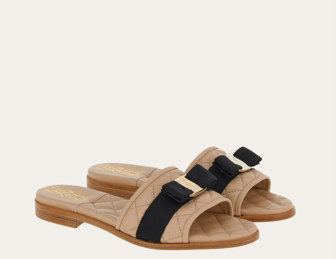Dép Salvatore Ferragamo Quilted Slide Vara Bow ‘Cookie’ 01D474-754668 - Ảnh 4