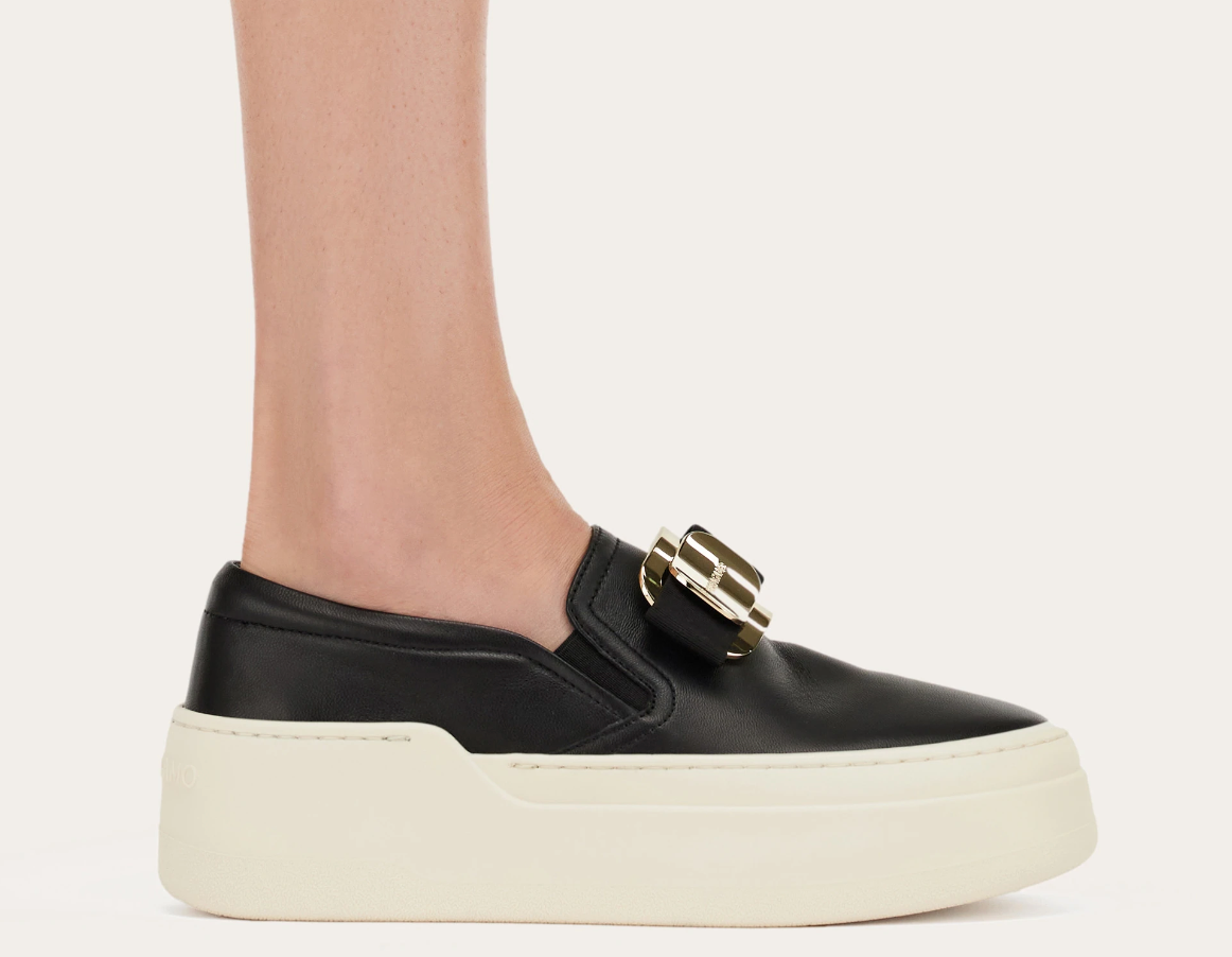 Giày Salvatore Ferragamo New Vara Plate Slip On ‘Black’ 030606-774815 - Ảnh 2