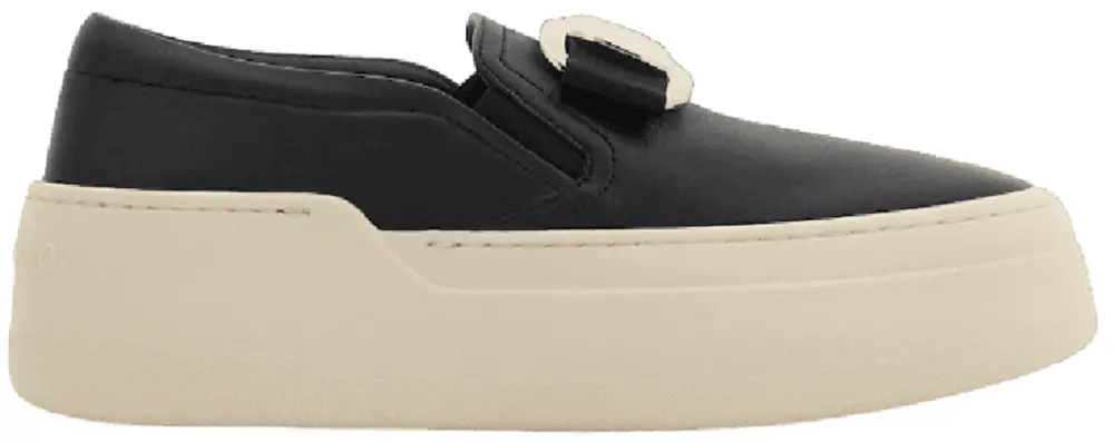 Giày Salvatore Ferragamo New Vara Plate Slip On ‘Black’ 030606-774815