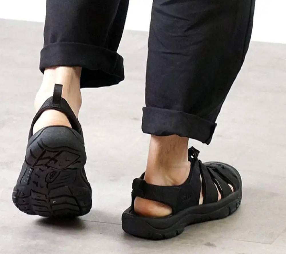 Dép Keen Newport H2 ‘Triple Black’ 1022258 - Ảnh 4