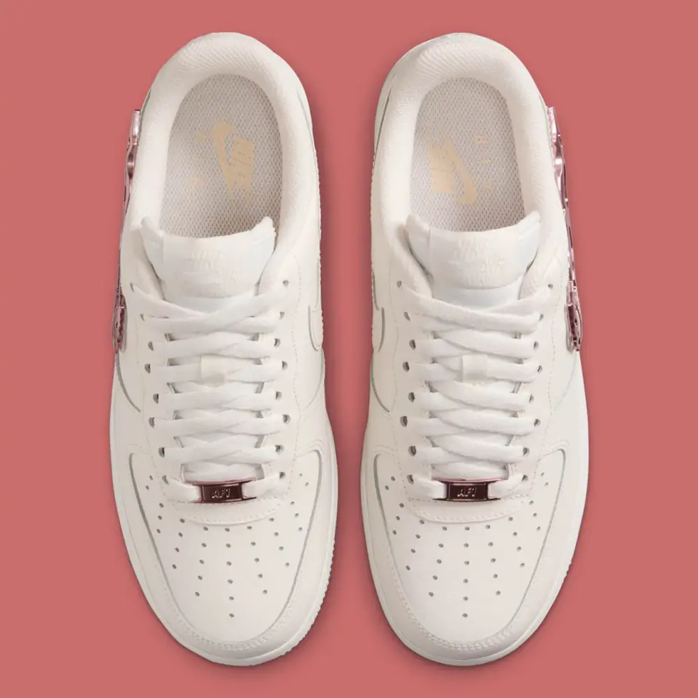 Alternative view of Giày Nike Air Force 1 Low 'Liquid Metal Swoosh Metallic Pink' IF1686-161
