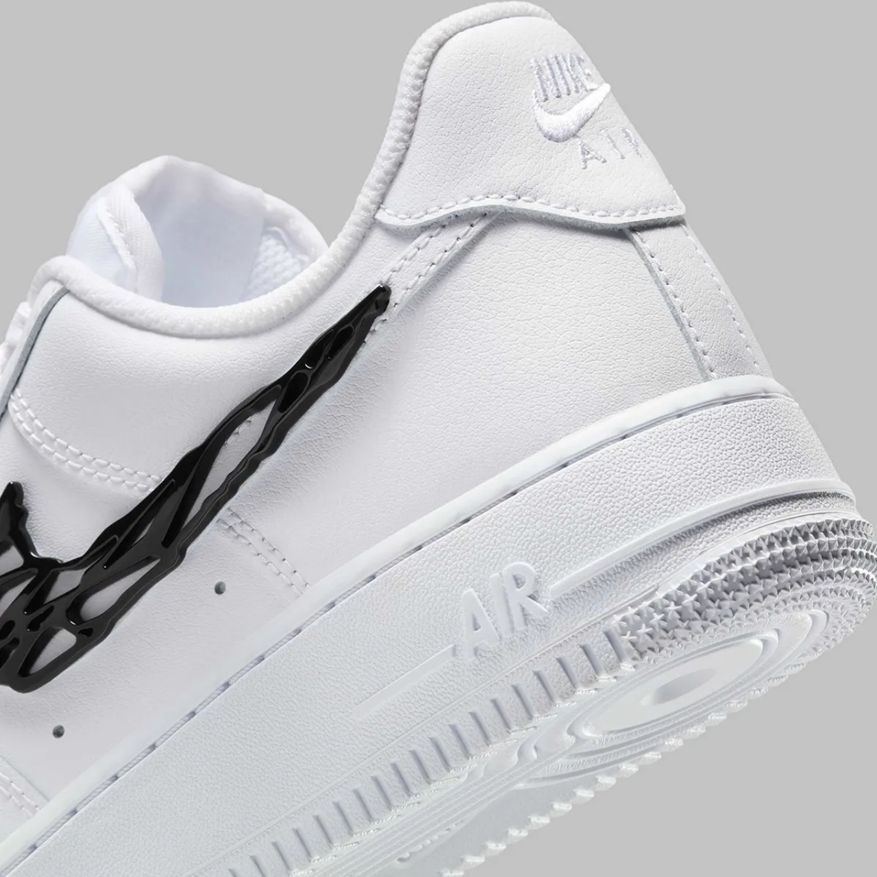 Giày Nike Air Force 1 Low Liquid Metal Swoosh IF1686-101 - Ảnh 4