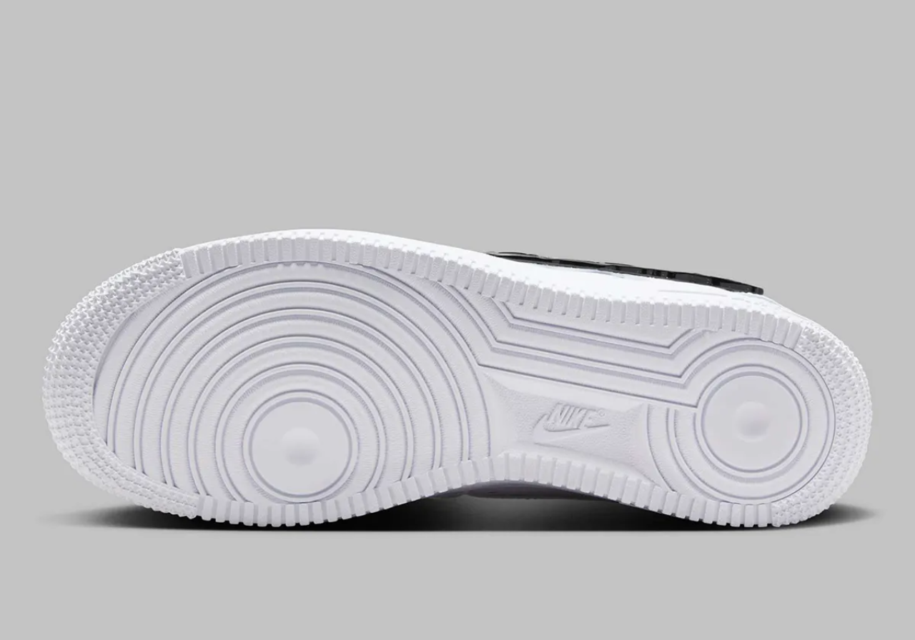 Giày Nike Air Force 1 Low Liquid Metal Swoosh IF1686-101 - Ảnh 3