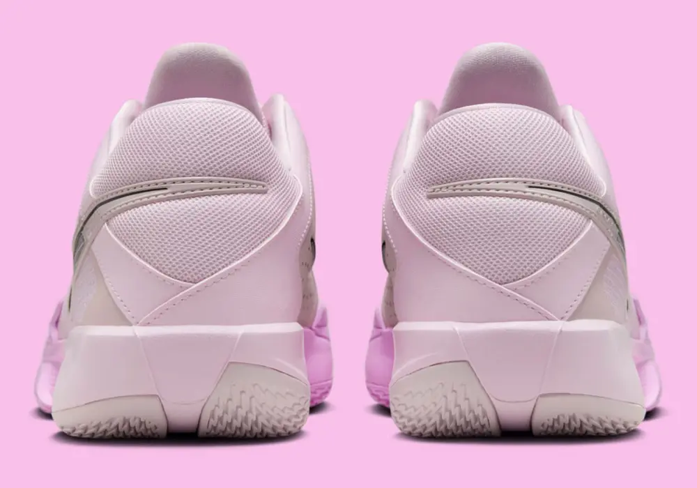 Alternative view of Giày Nike Air Zoom GT Cut Cross ‘Think Pink’ HF0218-601