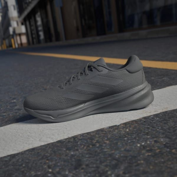 Alternative view of Giày Adidas Supernova Stride ‘Triple Black’ IG8319