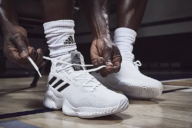 Alternative view of Giày Adidas Pro Bounce 2018 ‘White Black’ FW5745