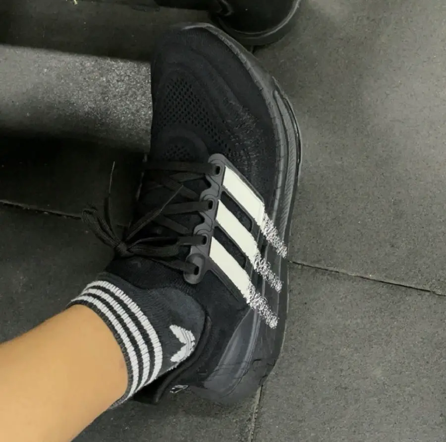 Giày Adidas Y-3 Ultra Boost Light ‘Black White’ IF2347 - Ảnh 4