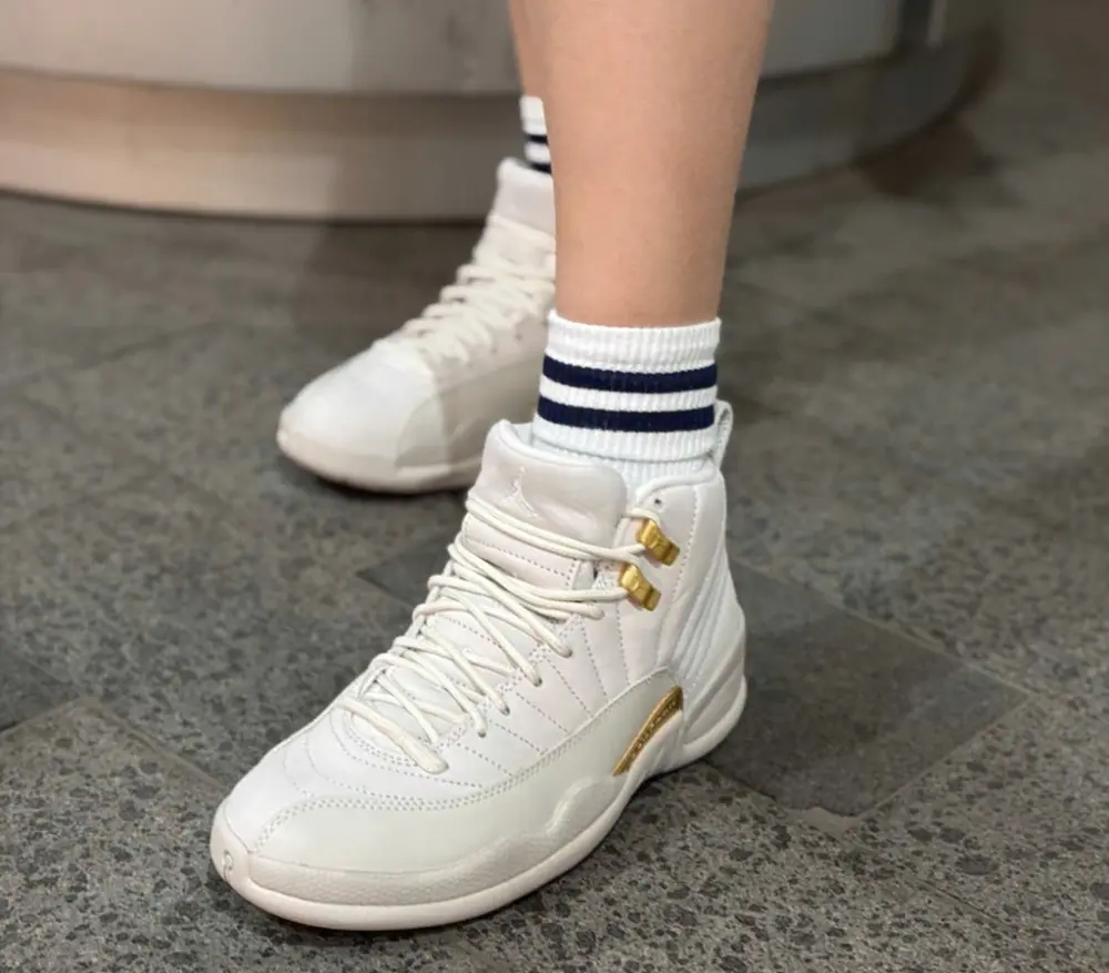 Alternative view of Giày Nike Air Jordan 12 Retro ‘Phantom’ FD9101-007