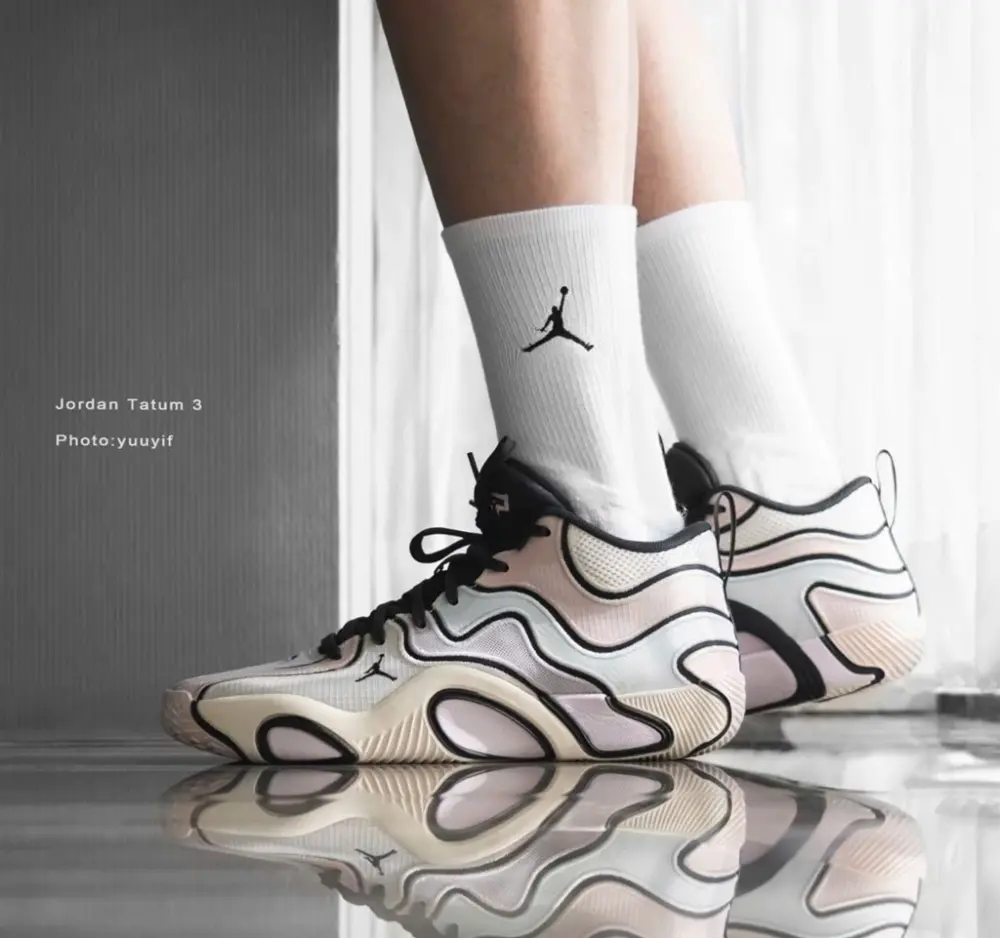 Alternative view of Giày Nike Air Jordan Tatum 3 ‘Sidewalk Chalk’ FZ6601-008