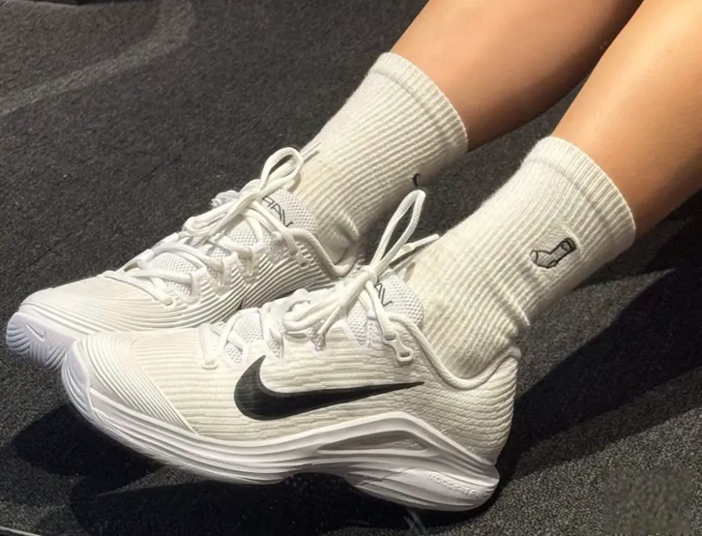 Alternative view of Giày Nike Court Air Zoom Vapor 12 HC ‘White Summit’ FV5552-101