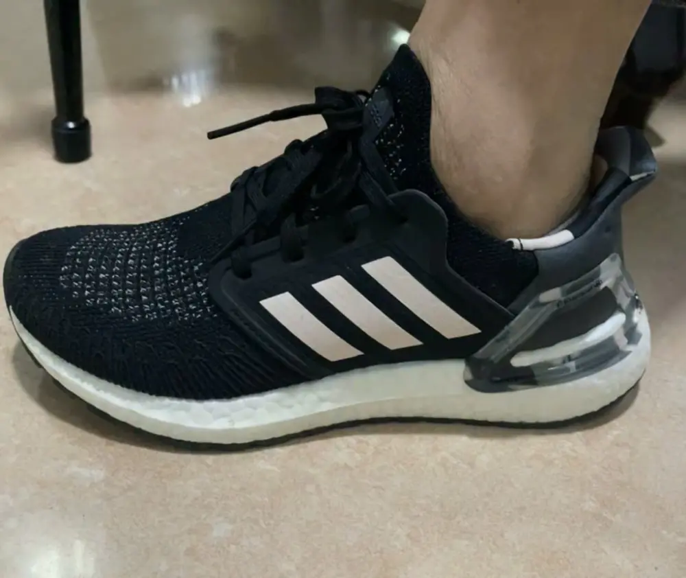 Alternative view of Giày Adidas Ultraboost 20 'Light Pink Black' H67284