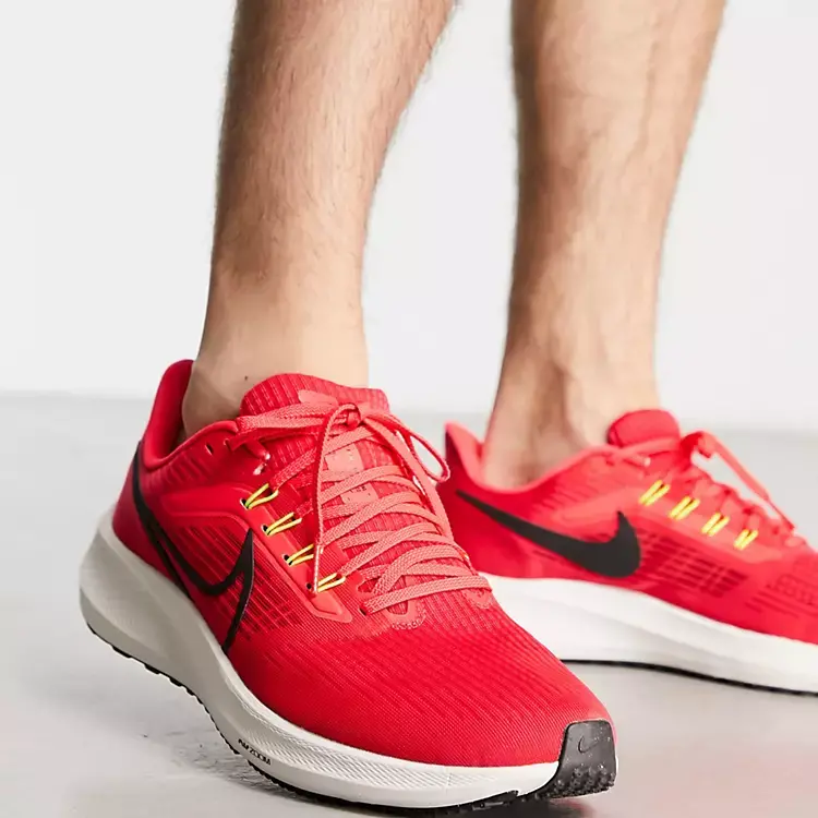 Alternative view of Giày Nike Air Zoom Pegasus 39 ‘Siren Red’ DH4071-600