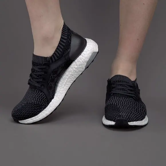 Alternative view of Giày Adidas Ultraboost X ‘Core Black Carbon’ BB6162