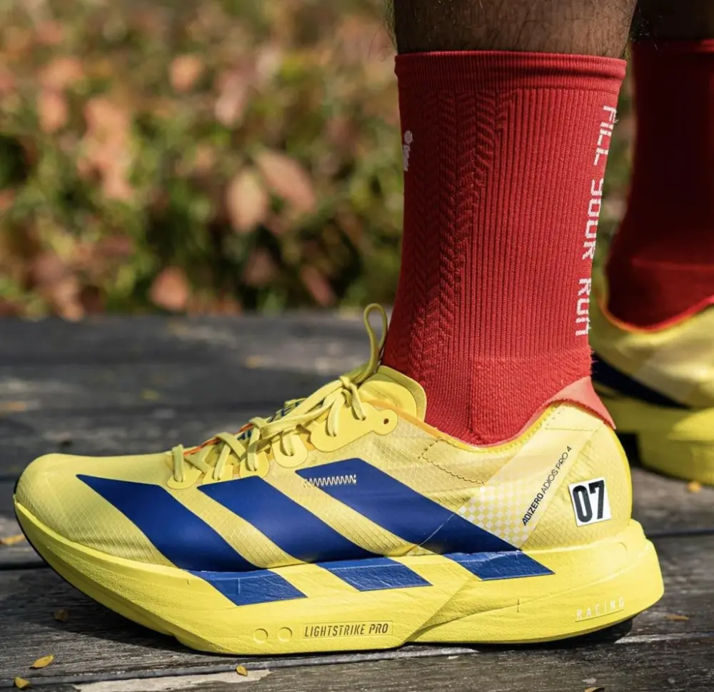 Alternative view of Giày Adidas Adizero Adios Pro 4 ‘Yellow Navy’ JR6373