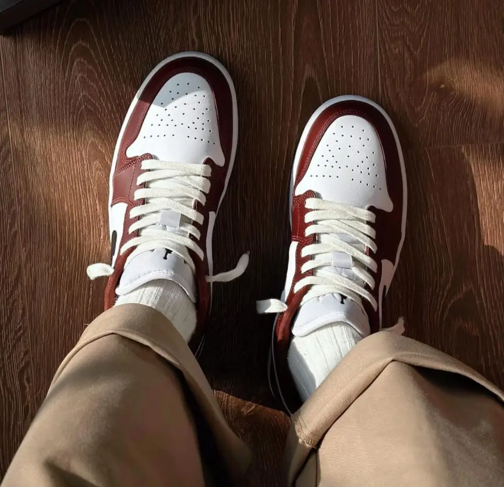Nike Air Jordan 1 Low SE GS ‘Dark Pony’ HF3188-102 - Ảnh 3