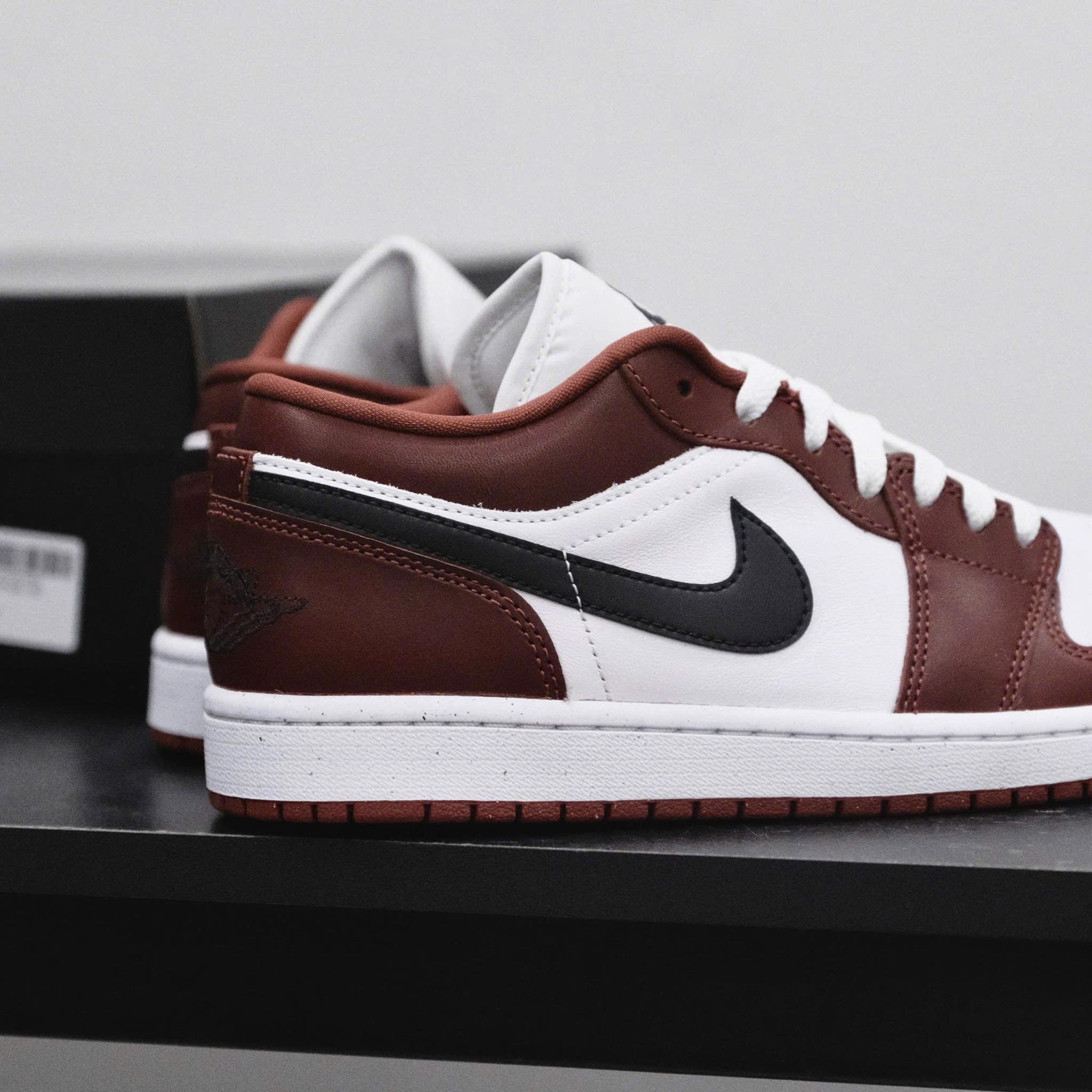 Nike Air Jordan 1 Low SE GS ‘Dark Pony’ HF3188-102 - Ảnh 7