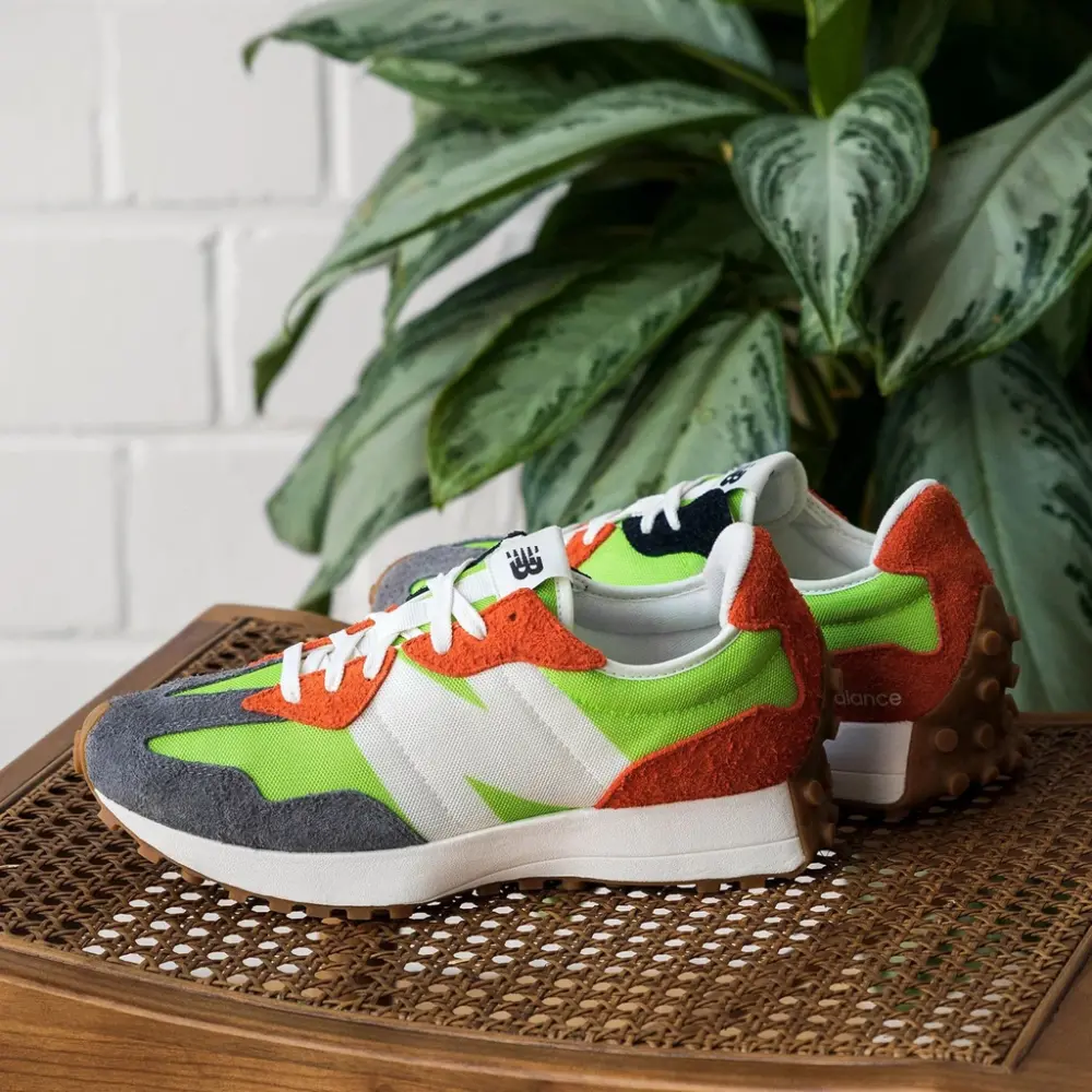 Alternative view of Giày New Balance 327 ‘Fluorescent Green’ MS327SFA