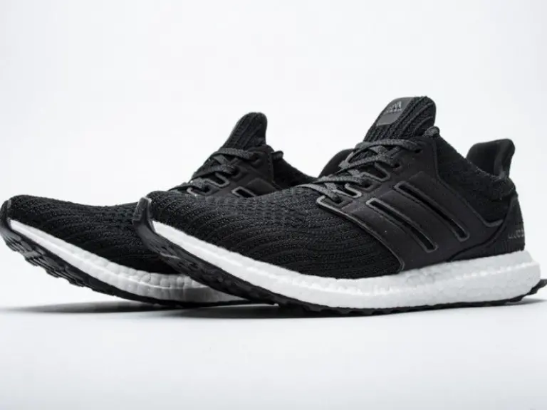 Alternative view of Giày Adidas UltraBoost U ‘Core Black’ EH1422
