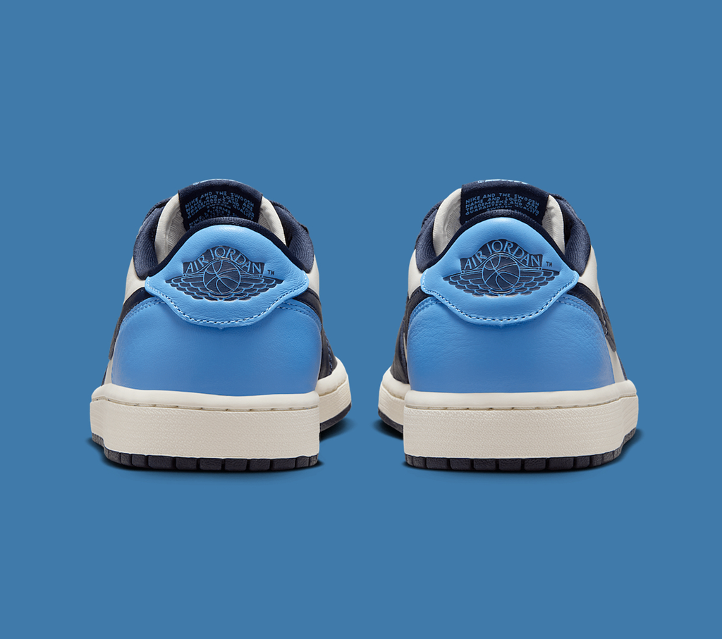 Alternative view of Giày Nike Air Jordan 1 Low OG ‘Obsidian UNC’ CZ0790-400