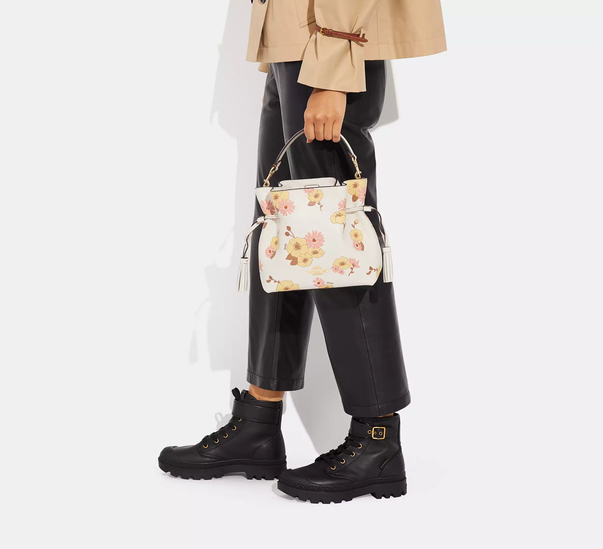 Túi Coach Andy Crossbody With Floral Cluster ‘Chalk Multi’ CH349-IMCAH - Ảnh 4