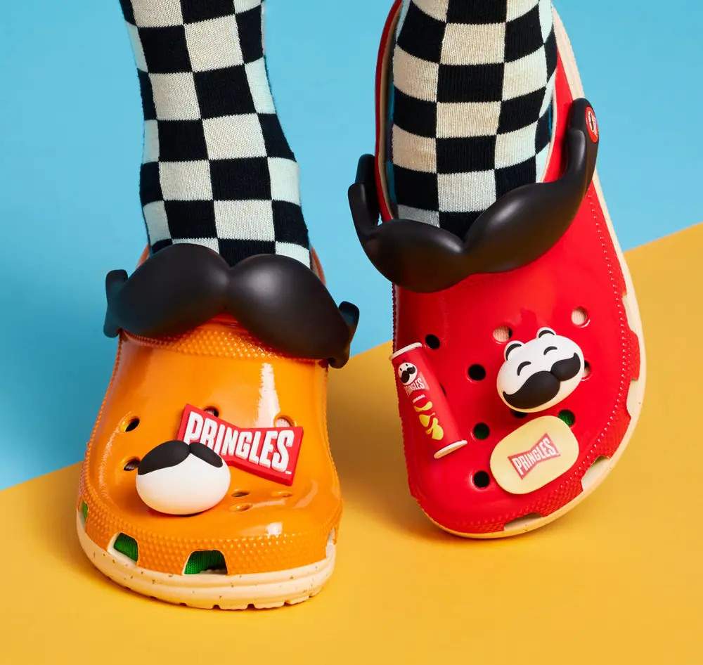 Alternative view of Dép Crocs Classic Clog x Pringles ‘Red Orange’ 209642-6AD