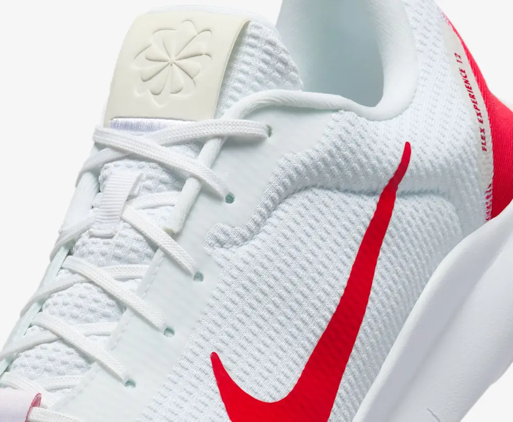 Alternative view of Giày Nike Flex Experience Run 12 ‘White University Red’ DV0740-102