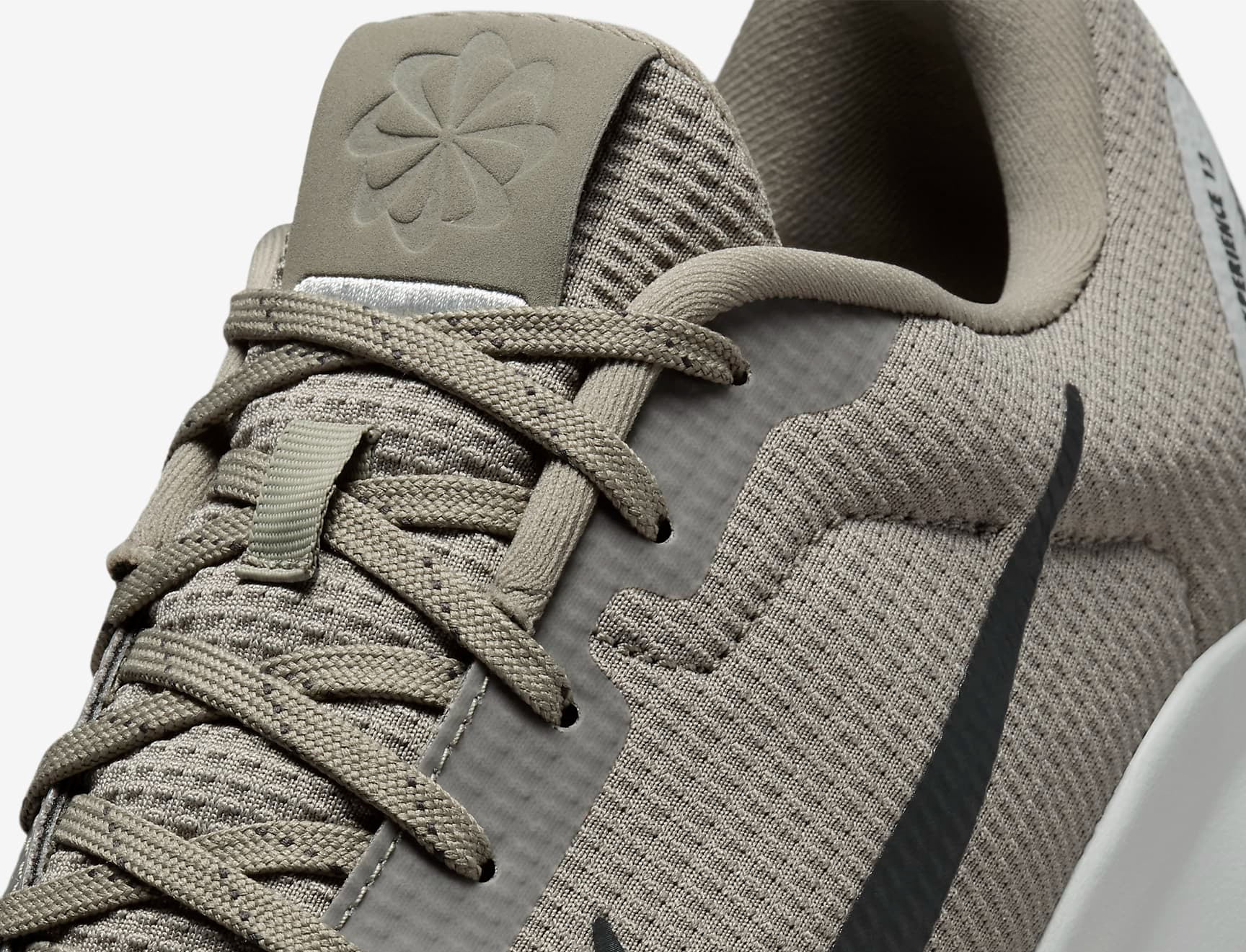 Alternative view of Giày Nike Flex Experience Run 12 ‘Light Army’ DV0740-300