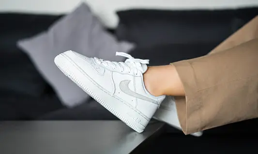 Alternative view of Giày Nike Air Force 1 ’07 ‘Light Bone’ DC1162-100