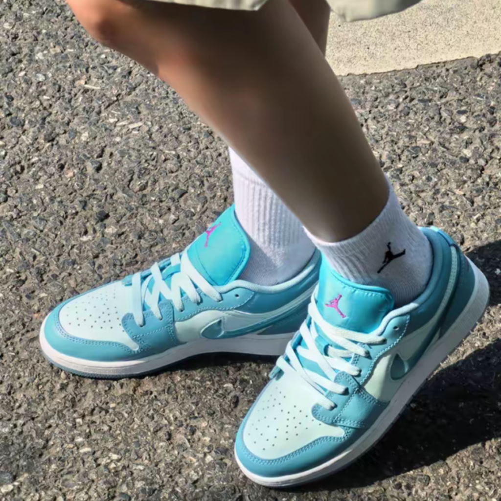 Giày Nike Air Jordan 1 Low ‘Aquarius Blue’ FN7366-400 - Ảnh 3