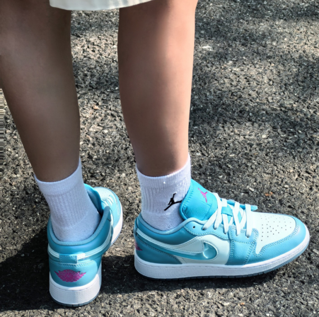 Giày Nike Air Jordan 1 Low ‘Aquarius Blue’ FN7366-400 - Ảnh 4