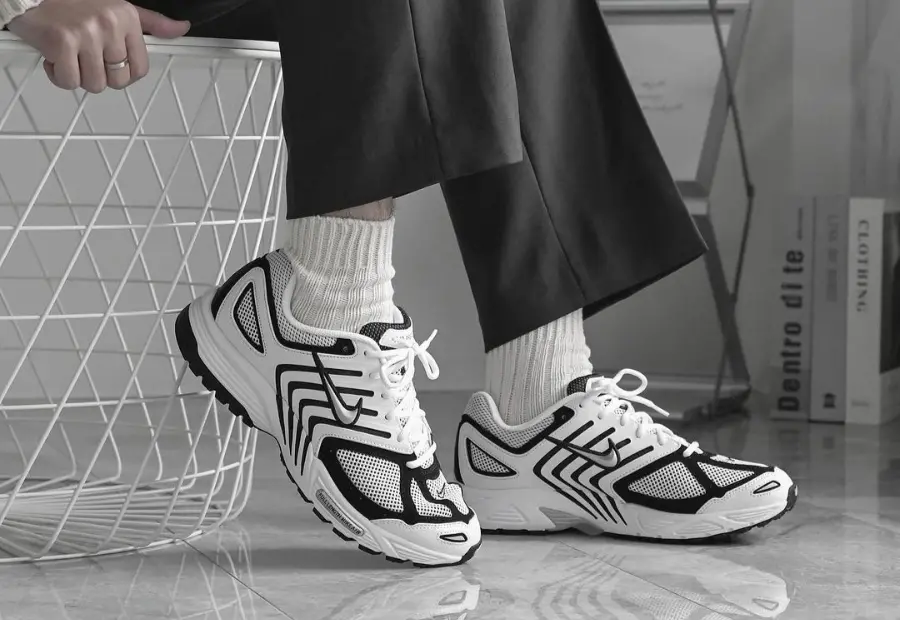 Alternative view of Giày Nike Air Pegasus 2005 ‘White Black’ FJ1909-100
