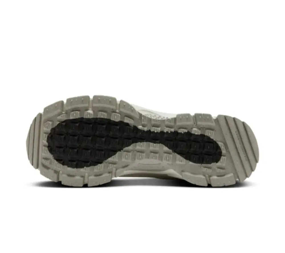 Alternative view of Giày Nike Zoom Vomero Roam ‘Summit White’ HV5951-100