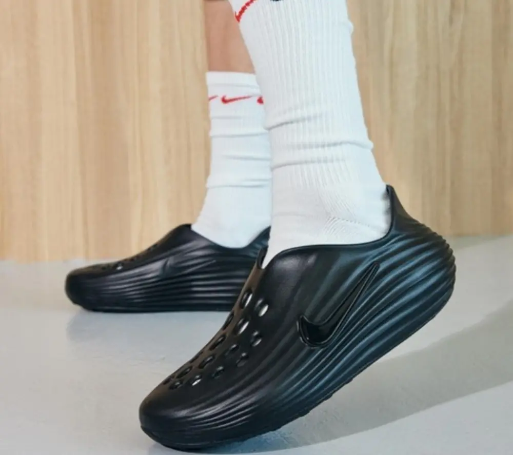 Giày Nike ReactX Rejuven8 ‘Triple Black’ HV5060-001 - Ảnh 3
