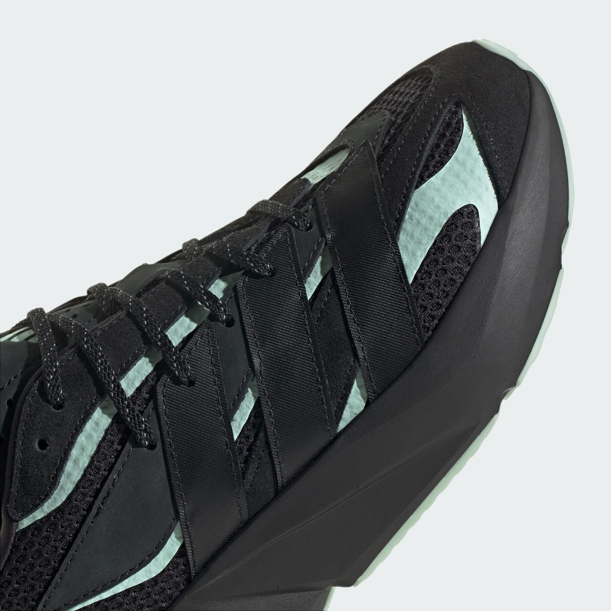 Giày Adidas Lightblaze x Mercedes – AMG Petronas F1 Team ‘Black’ JR1058 - Ảnh 2