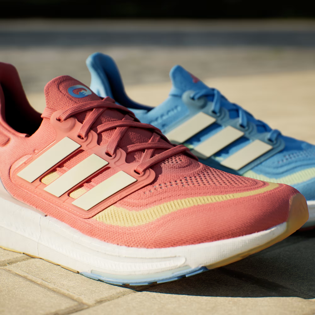 Alternative view of Giày Adidas Ultra Boost Light 'Blue Burst' IE8488