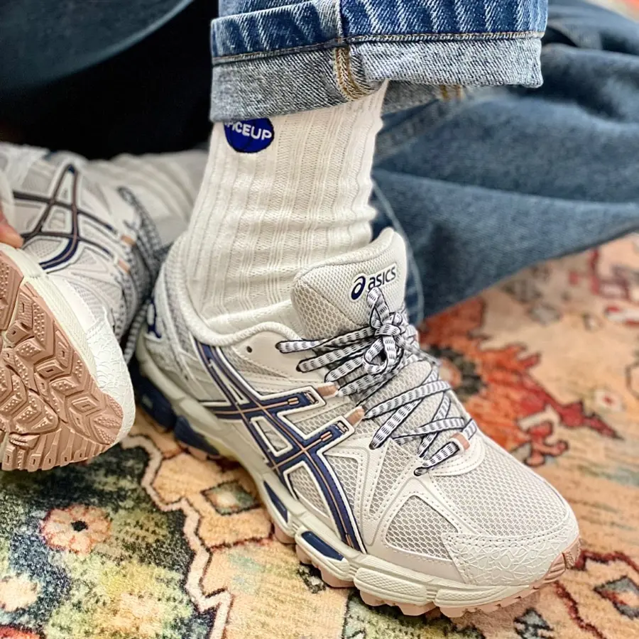 Alternative view of Giày Asics Gel-Kahana 8 ‘Grey’ 1012A978-022