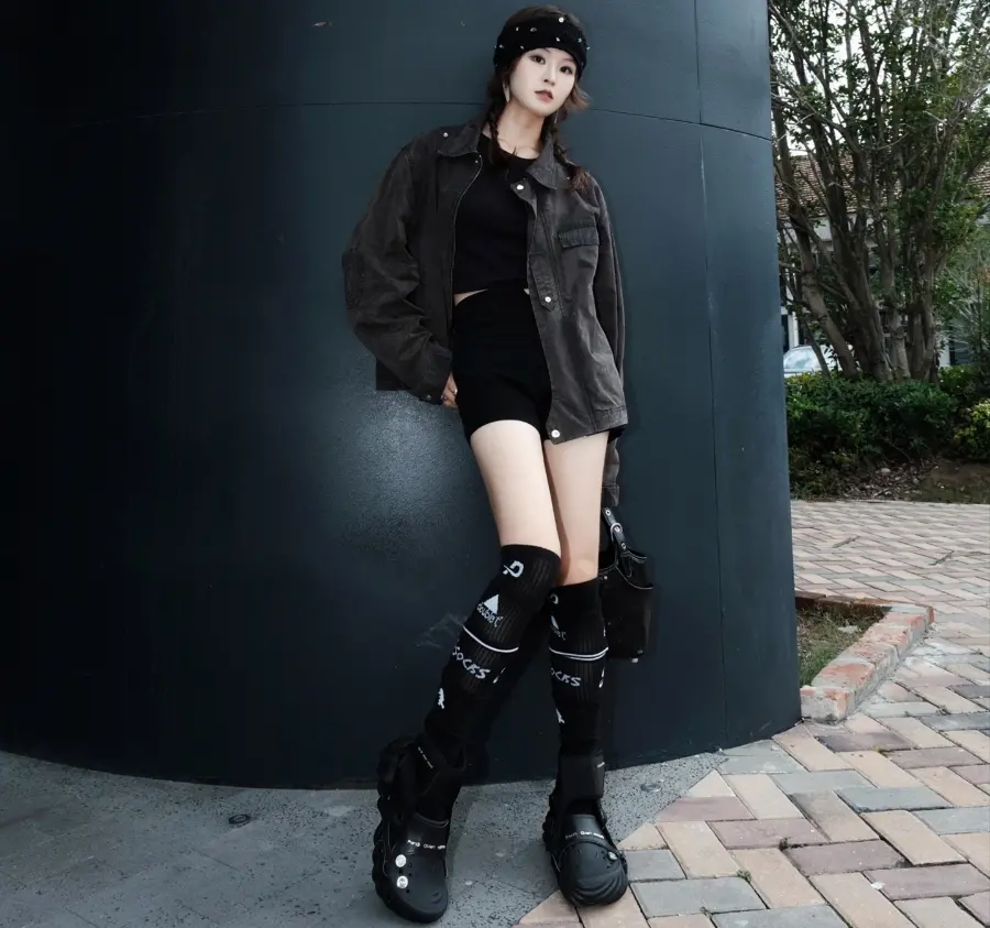 Giày Crocs X Feng Chen Wang Echo Clog ‘Black’ 209391-001 - Ảnh 5