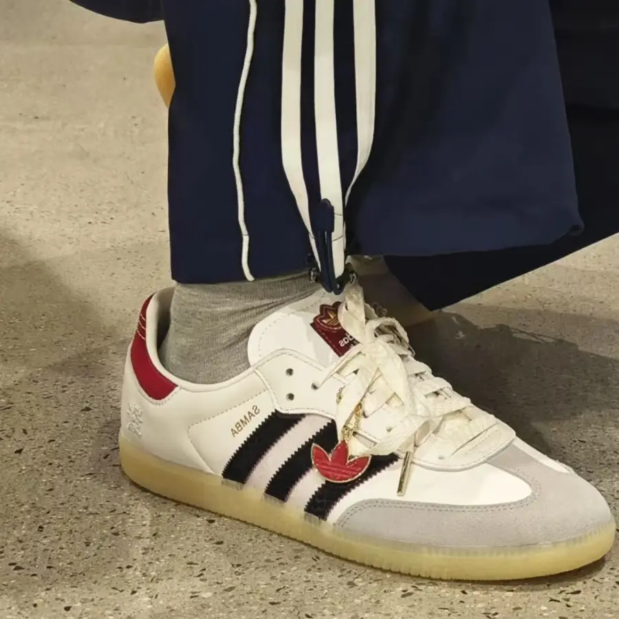 Alternative view of Giày Adidas Samba CNY ‘White Red’ JR8083